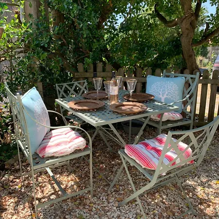 Cosy French Retreat In *