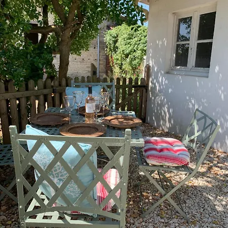 Cosy French Retreat In * Brettes